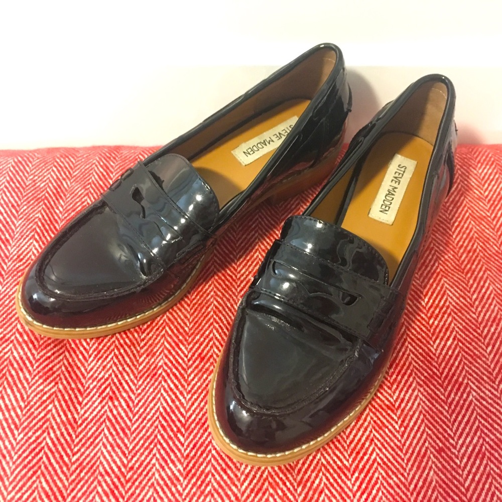 Steve Madden “Mellany” Black Loafer Flats Size 7.5
